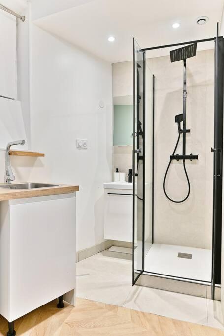 Appartement Proche Wagram - Iii *